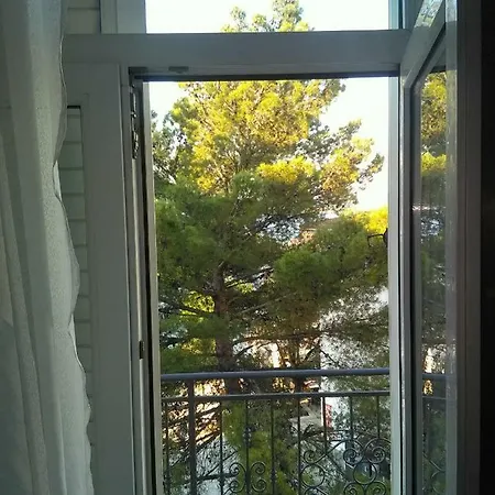 Sandra 2+2 *** * Crikvenica