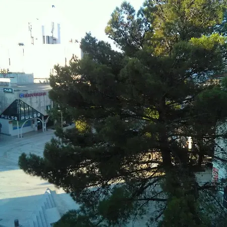 شقة Sandra 2+2 *** *