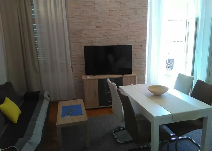 Apartment Sandra 2+2 *** Crikvenica